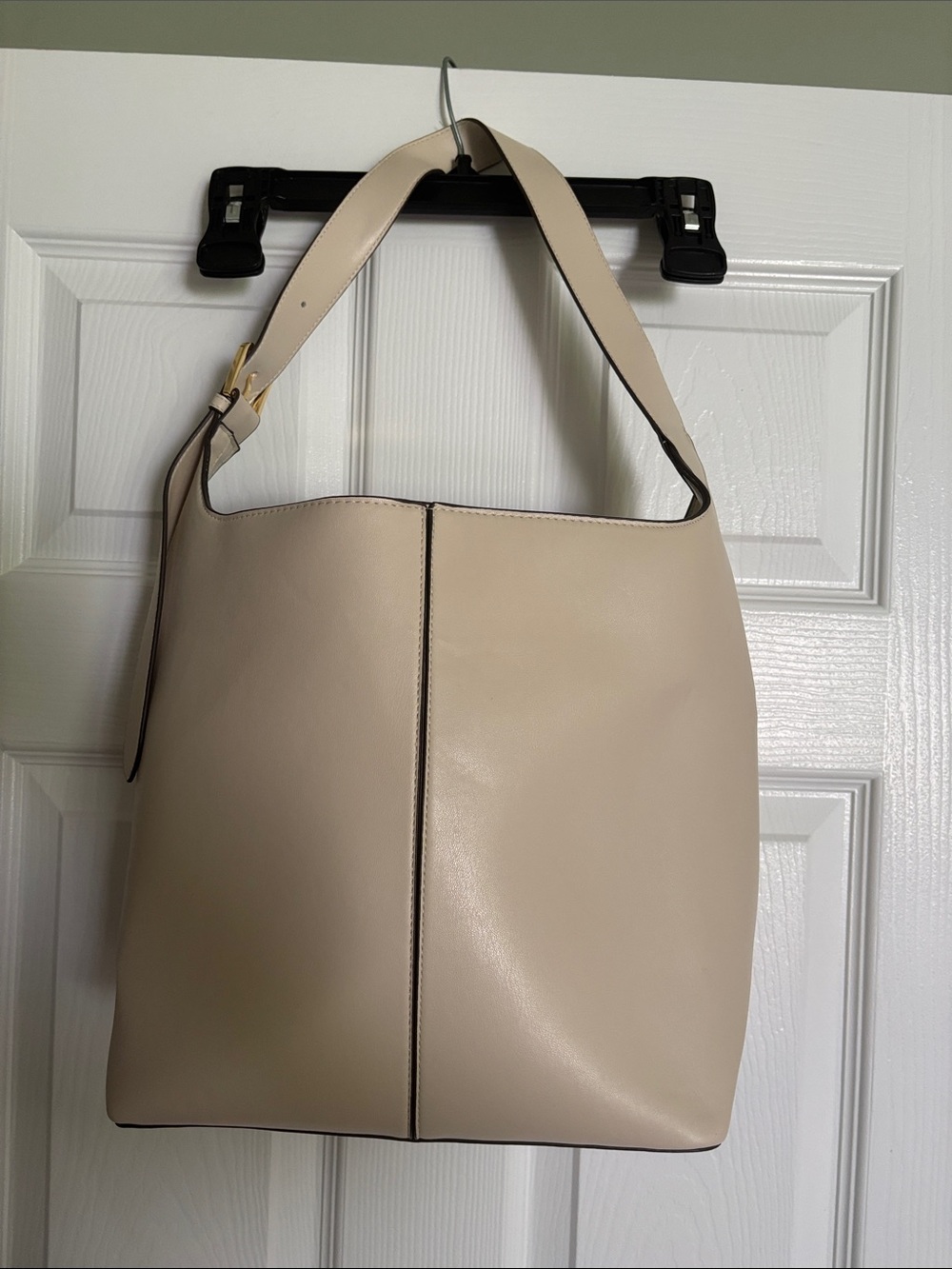 Womens Neutral Cream Hobo Bag - Brand Unspecified